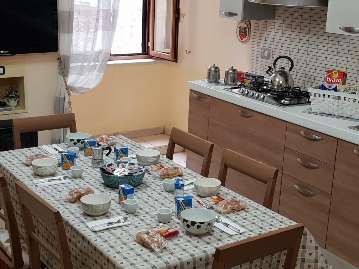 Apartamento La Casa Di Nana Nápoles Exterior foto